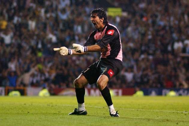 Có cầu thủ này, 'low block' không còn là vấn đề với Man Utd - Bóng Đá