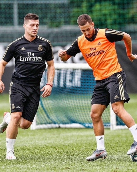 Hazard mặc số 23 của Real - Bóng Đá