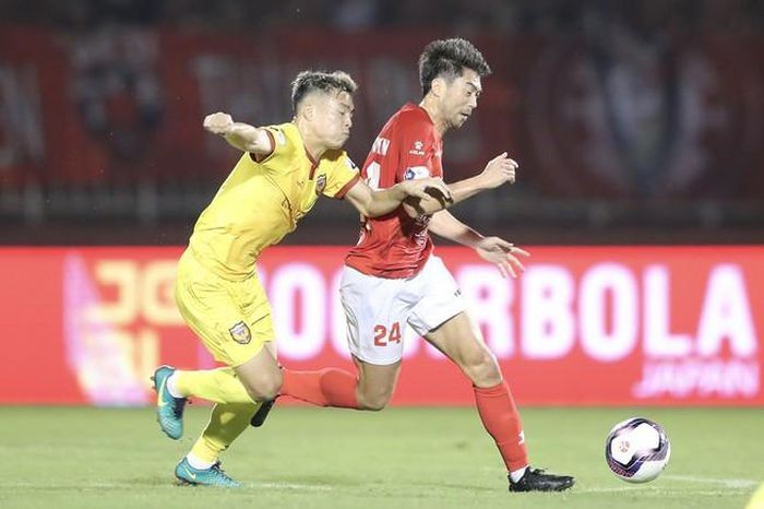 Lee Nguyễn 