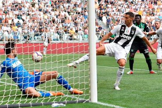 Ảnh sau trận Heerenveen - Bóng Đá