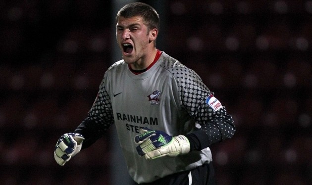 Sinh nhật Sam Johnstone - Bóng Đá