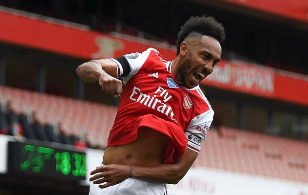 Aubameyang lập cú đúp, Arsenal hủy diệt 