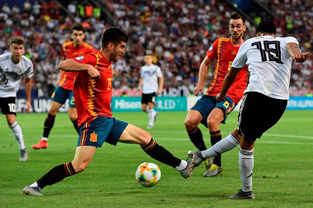 ảnh: chung kết U21 châu Âu - Bóng Đá