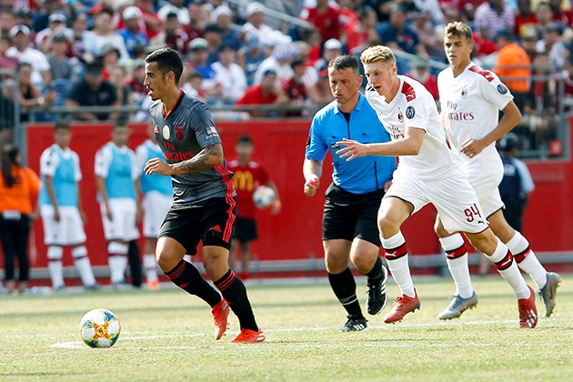 Người cũ gieo sầu, AC Milan nhận trận thua đau trên đất Mỹ - Bóng Đá