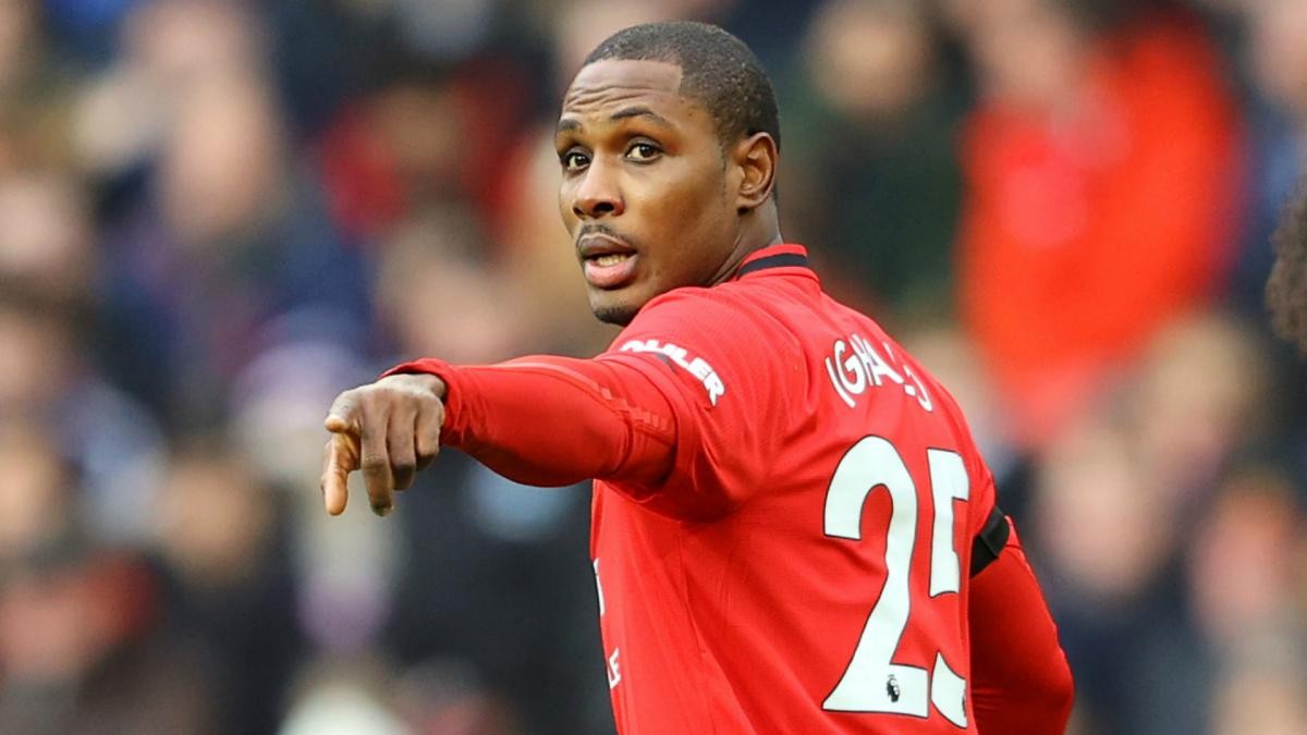 Gary Neville advises Ole Gunnar Solskjaer against £20m Odion Ighalo transfer - Bóng Đá
