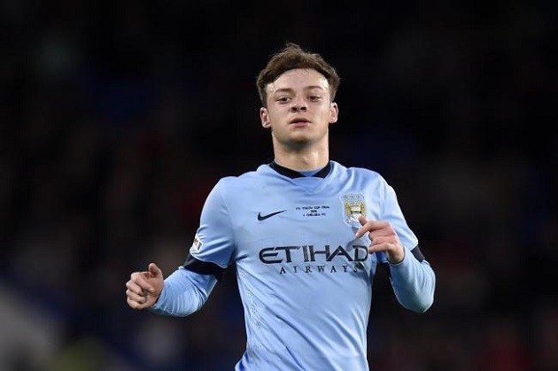 Gerrard reveals one last attempt to sign Kent before bringing in Man City winger Barker to Rangers - Bóng Đá