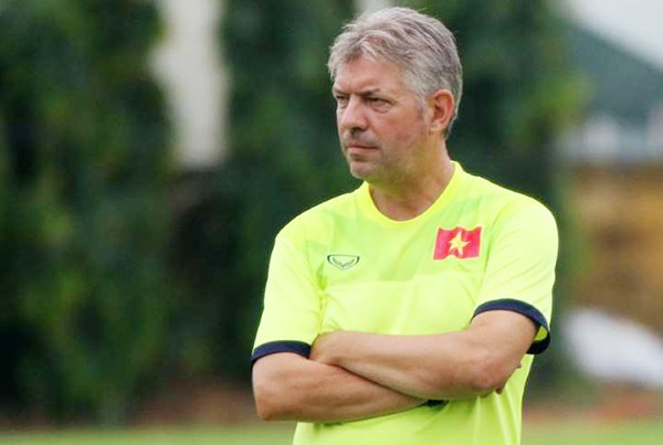 CHOÁNG! GĐKT Gede tiết lộ cuộc gọi 10 giây lạnh lùng của VFF - Bóng Đá