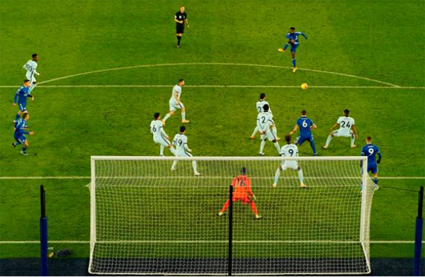 Vardy đã việt vị hay chưa trong bàn thắng thứ 2 của Leicester vào lưới Chelsea? - Bóng Đá