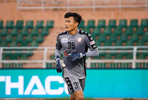 Văn Lâm khó dự AFF Cup, thầy Park sẽ chọn ai trấn giữ khung gỗ ĐT Việt Nam? - Bóng Đá