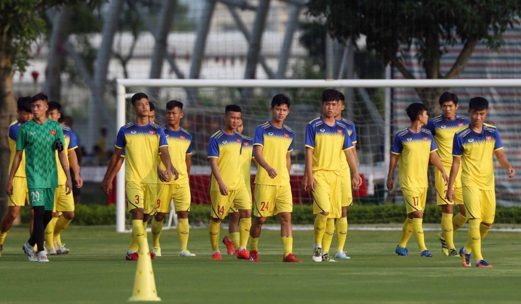 Đã rõ lý do HLV U19 Việt Nam cho các học trò tập vào lúc... 21h00 - Bóng Đá