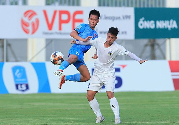 NHM lên án hành động bạo lực của HLV Phố Hiến với cầu thủ An Giang - Bóng Đá