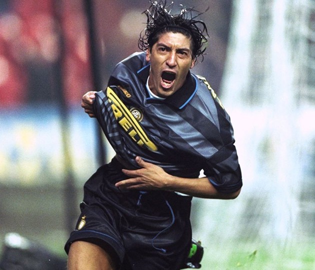 Sao MU và những người Chile hiếm hoi ở sân Giuseppe Meazza (Ảnh) - Bóng Đá