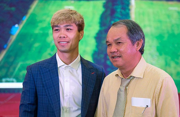 Bầu Đức định đoạt tương lai Công Phượng sau V-League 2020 - Bóng Đá