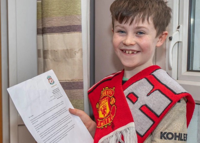 Cầu được ước thấy, fan nhí xin Liverpool thua giờ thế nào? - Bóng Đá