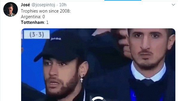  Tottenham bị đem ra chế nhạo với chiếc cúp đầu tiên - Bóng Đá