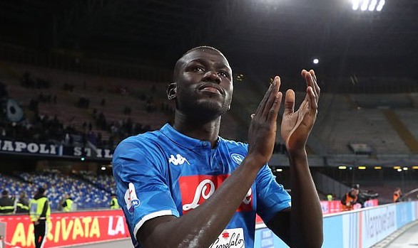 Wan-Bissaka vừa tới, sao Man Utd đã đệ đơn xin đi - Bóng Đá