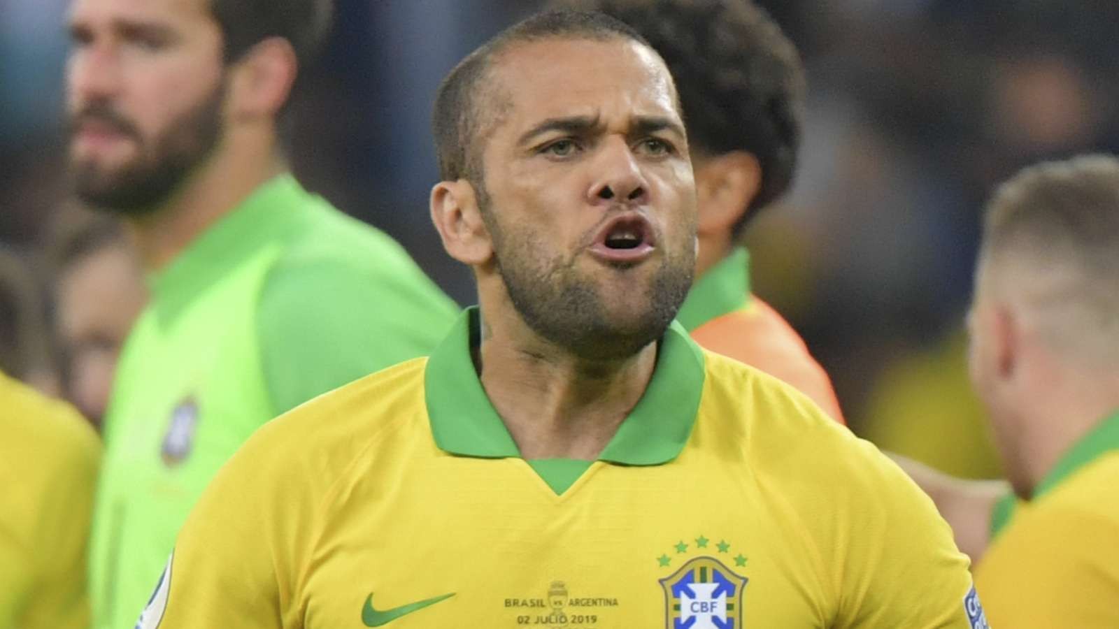 Người cũ Man Utd khuyên Liverpool nên chiêu mộ Dani Alves - Bóng Đá