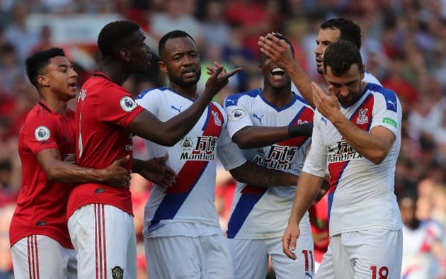 Chứng kiến đồng đội bị chơi xấu, đây là thái độ của Paul Pogba - Bóng Đá