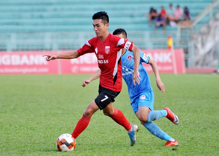 Có điểm trước Phố Hiến, CLB Long An cắt đứt chuỗi trận không như ý - Bóng Đá