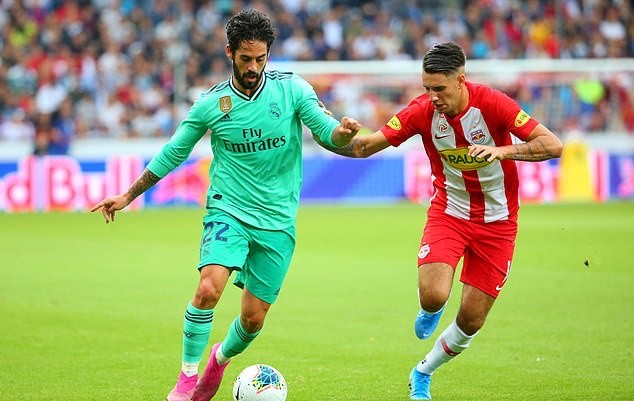 Hazard scores Real Madrid's first goal - Bóng Đá