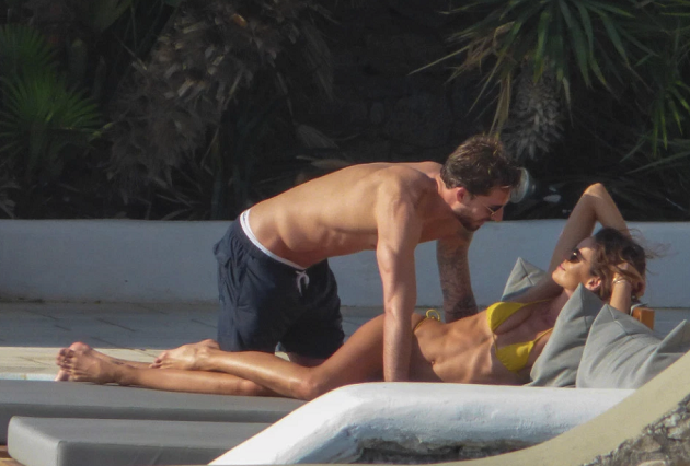 Cầu thủ Man Utd vĩ đại nhất lịch sử, fan chọn ai? - Bóng Đá