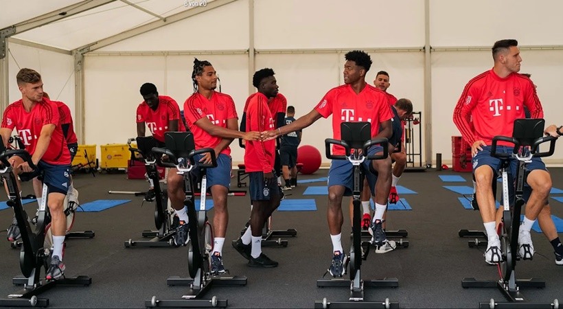 ‘ONLY PLAYER WHO SHOWS FIGHT’, SOME MAN UNITED FANS HAIL MIDFIELDER’S DISPLAY VS ARSENAL - Bóng Đá