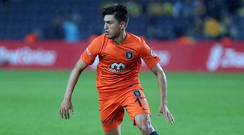 Inter Milan fans give Alexis Sanchez hero’s welcome after Manchester United agree loan deal - Bóng Đá