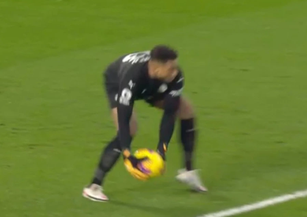 Manchester City backup goalkeeper Zack Steffen makes shaky start to Premier League debut... - Bóng Đá