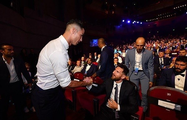 số điểm bầu chọn cầu thủ xuất sắc nhất năm của UEFA - Bóng Đá