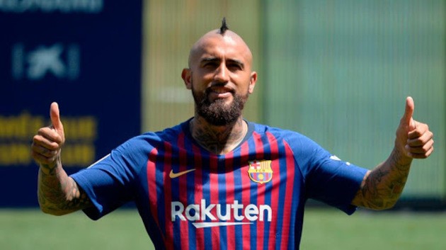 Barca và 3 lý do nên giữ Arturo Vidal lại hè này - Bóng Đá