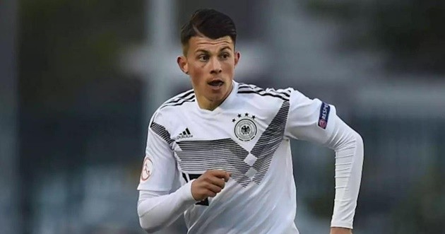 Lazar Samardzic: Barcelona and Juventus chasing Germany's latest wonderkid - Bóng Đá