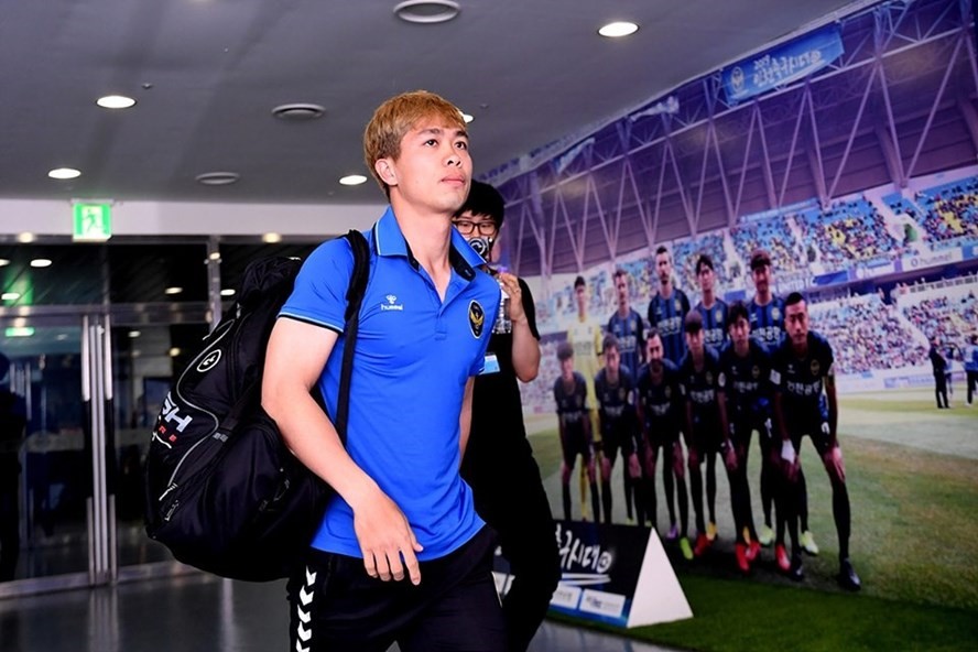 Manchester United fans appear to change transfer stance on Bruno Fernandes - Bóng Đá