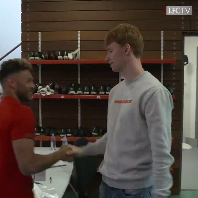 Klopp gặp Sepp van den Berg tại Melwood (The Sun) - Bóng Đá