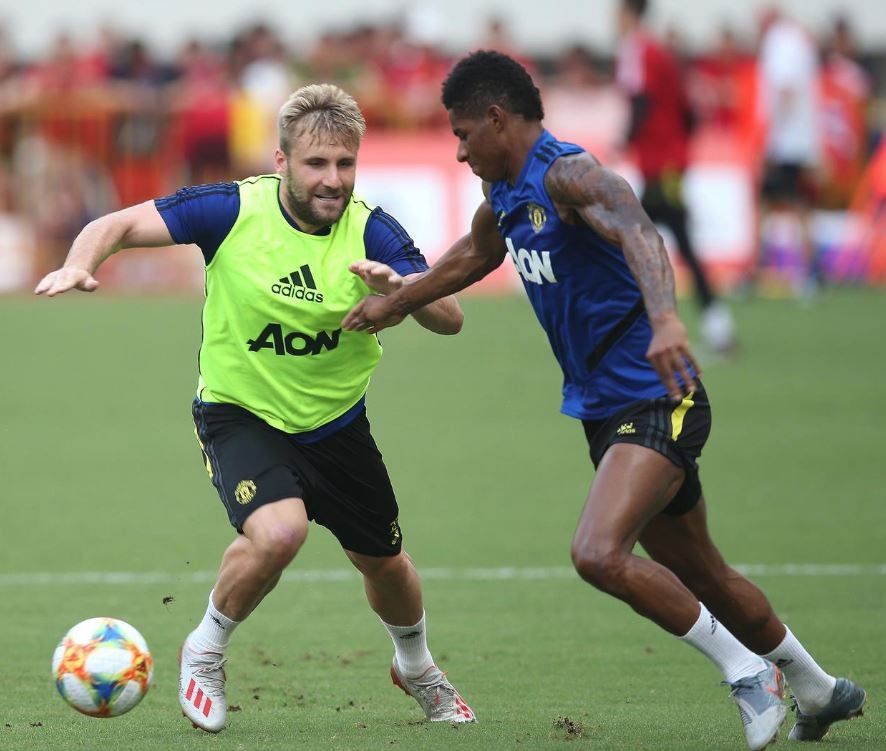 Real Madrid tập luyện - Bóng Đá