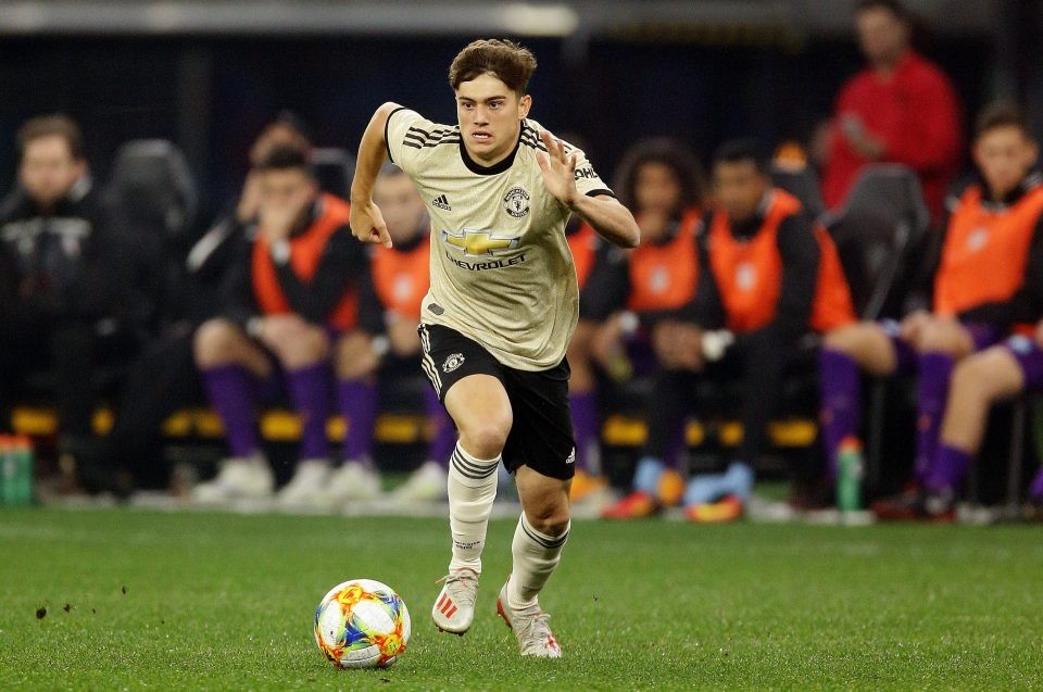 Đá trận đầu cho M.U, James và Wan-Bissaka thể hiện thế nào? - Bóng Đá