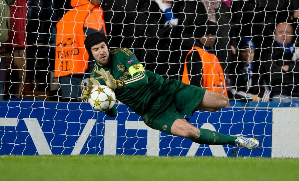 10 thủ môn giữ sạch lưới nhiều nhất Champions League: Chỉ 1 người còn thi đấu đỉnh cao - Bóng Đá