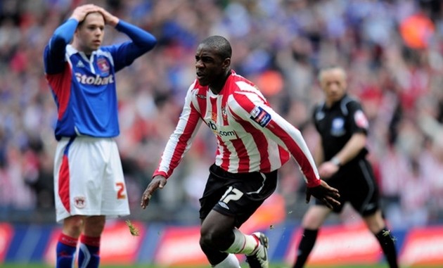 Sinh nhật Michail Antonio - Bóng Đá