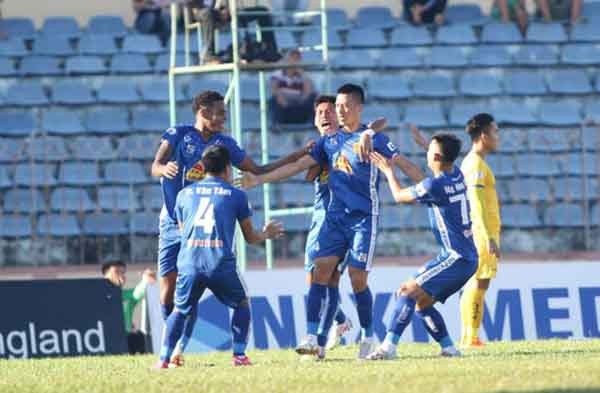 Hàng loạt CLB đề nghị huỷ V-League 2020, trao ngay cúp cho Sài Gòn FC - Bóng Đá