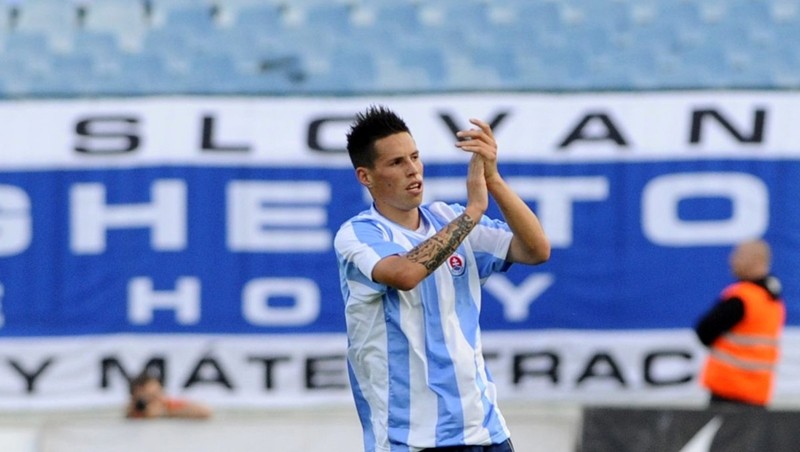 Marek Hamsik, biểu tượng Napoli từng khiến Man Utd quyết tâm chiêu mộ - Bóng Đá