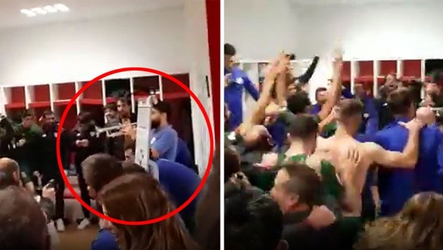   Spanish Football  Athletic celebrated reaching Copa final by playing the trumpet! - Bóng Đá