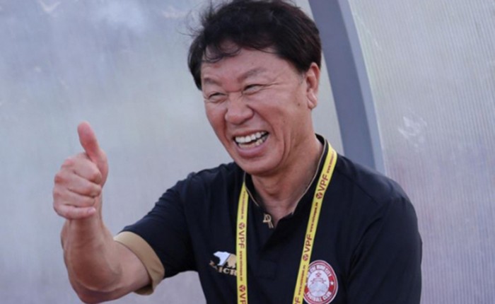 Trở lại CLB TP.HCM, HLV Chung Hae-soung thực hiện cuộc 