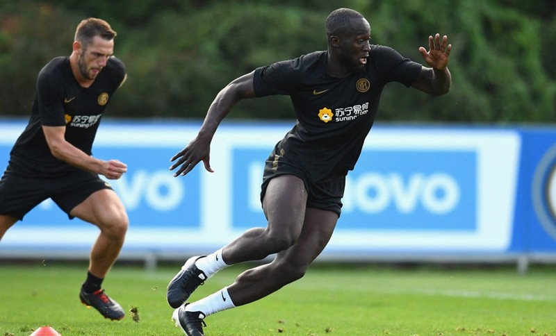 Ảnh Lukaku tập luyện cùng Inter Milan - Bóng Đá
