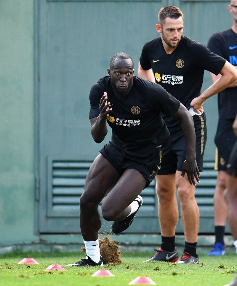 Ảnh Lukaku tập luyện cùng Inter Milan - Bóng Đá
