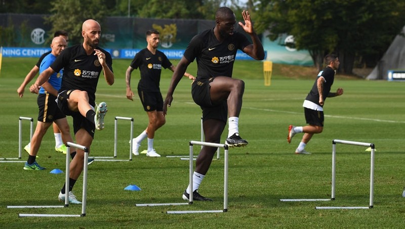 Ảnh Lukaku tập luyện cùng Inter Milan - Bóng Đá