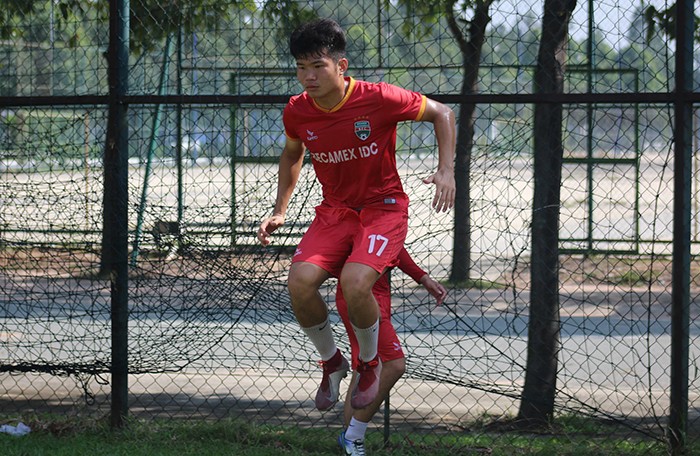 Tiến Linh bỏ sau lưng tai tiếng, hăng say tập luyện cùng B.Bình Dương - Bóng Đá