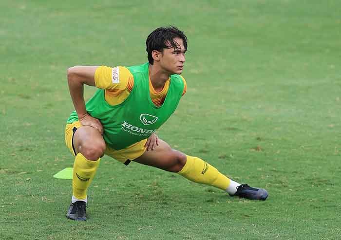 Cầu thủ gốc Pháp của U22 Việt Nam dính chấn thương sau trận gặp Viettel - Bóng Đá