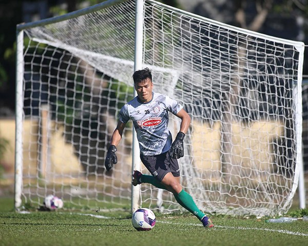 Huy Toàn nổ súng, CLB TP.HCM đánh bại Á quân Hạng Nhất - Bóng Đá