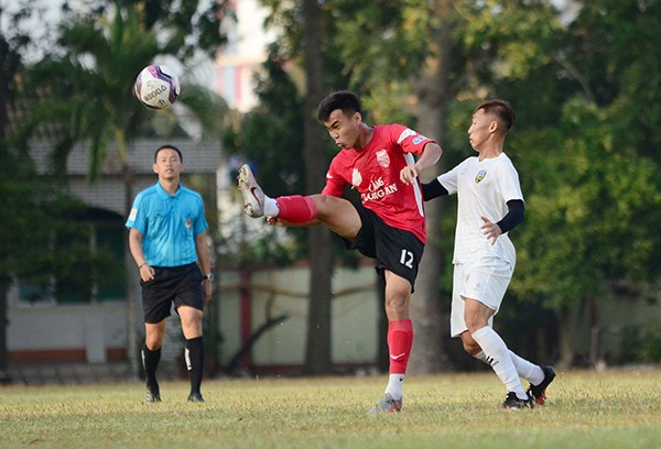 Anh Đức lập cú đúp, CLB Long An thắng đậm 