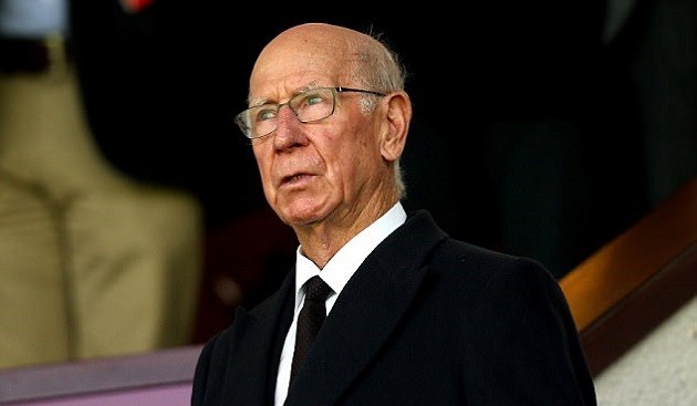 When United and City played in unbranded kits to mark the 50th anniversary of the Munich air disaster  - Bóng Đá