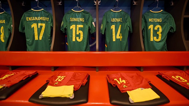 ẢNH: NỮ ANH - NỮ CAMEROON - Bóng Đá